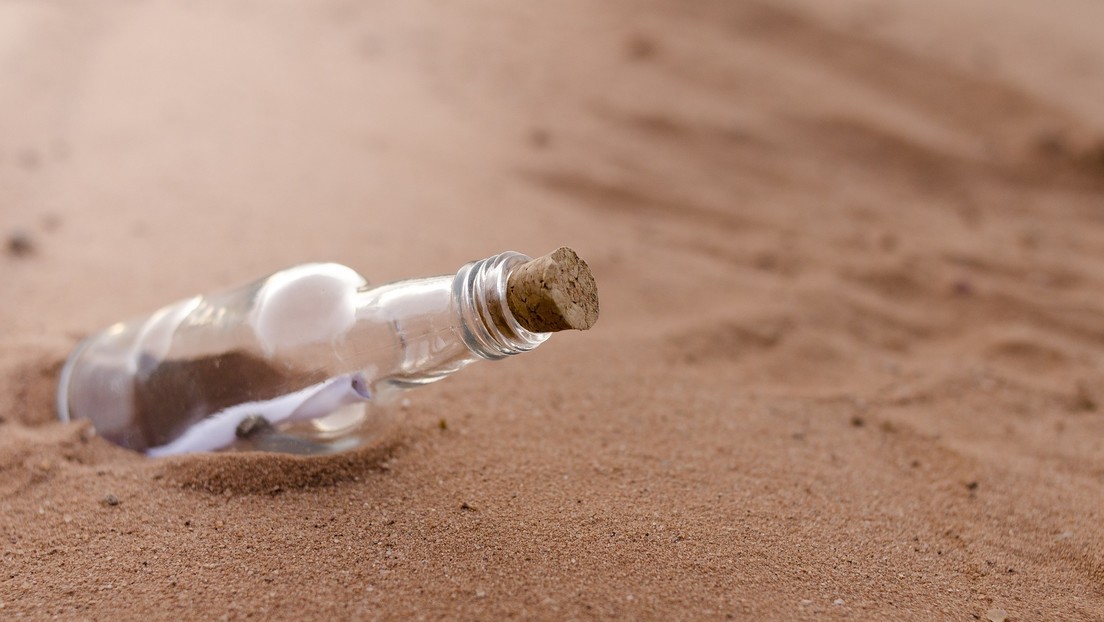 Encuentran en Papúa Nueva Guinea una botella con un mensaje, arrojada al océano hace dos años | Tecnología