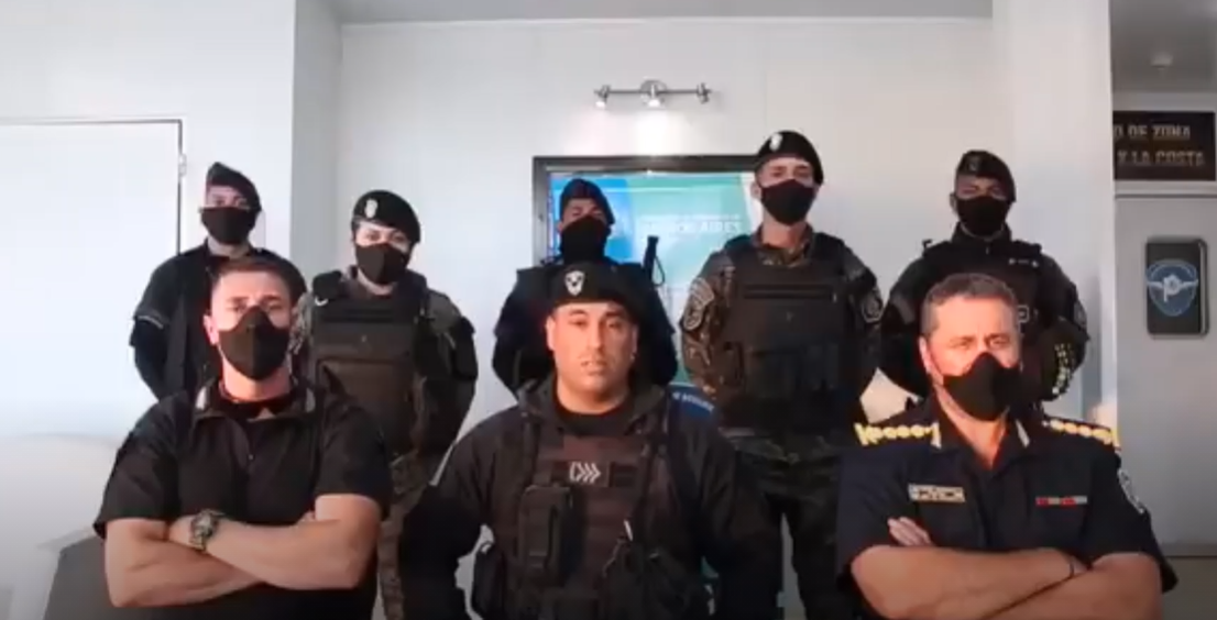 El descargo de los policías que saludaron a Bullrich: "Fuimos usados políticamente" | Información General