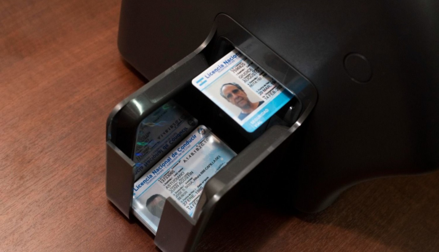 Ofrecen licencias de conducir truchas a $ 7.500 en Facebook | Tecnología