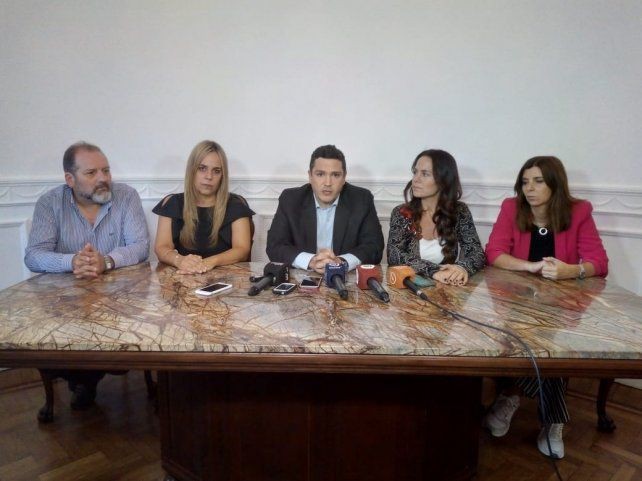 Cuestionan a municipio y provincia por auspiciar un evento cultural junto a un partido político | Información General