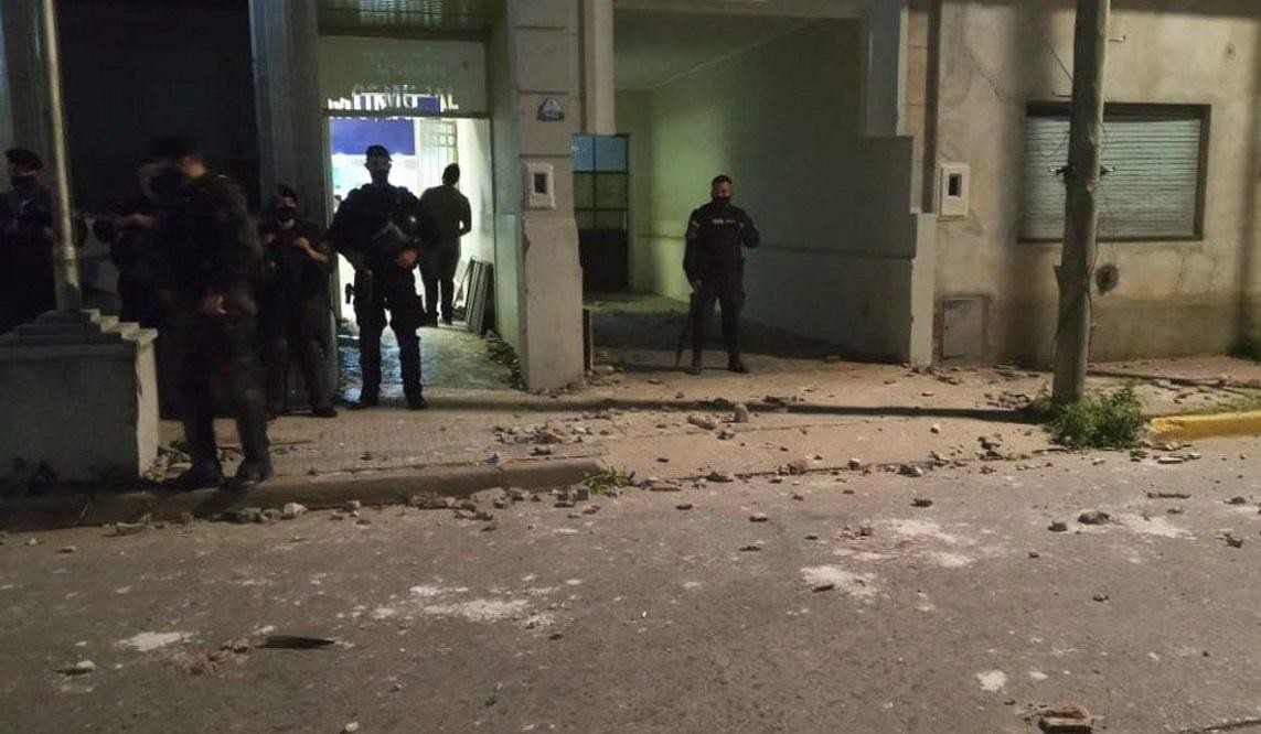 Habló la madre de la chica asesinada a puñaladas en Rojas: "La golpeaba y la tenía amenazada de muerte" | Información General