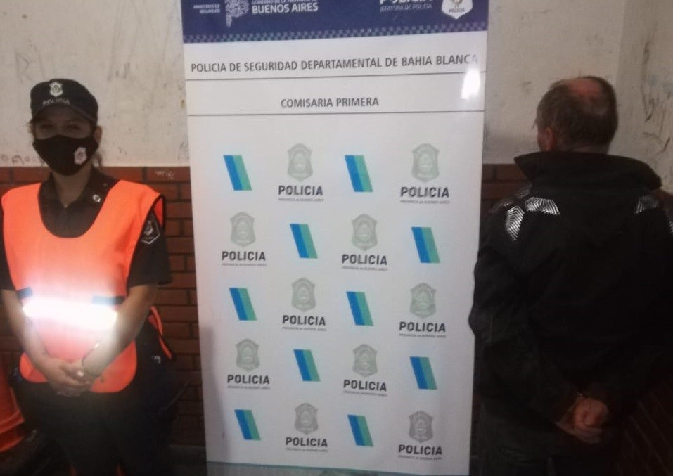 Villa Ressia: merodeaba por el barrio de su ex pareja, ella presionó el botón antipánico y terminó detenido | Información General