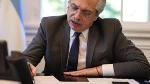 El Presidente habilitó por decreto que se trate en extraordinarias el proyecto de Ganancias | Información General