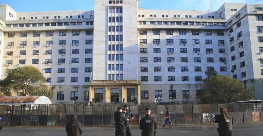 ANSES intimó a jueces y fiscales que hayan iniciado trámites de jubilación a que presenten la renuncia a sus cargos | Información General