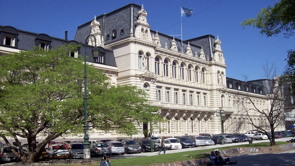 Gremios docentes reclamaron un aumento salarial superior al 30% | Información General