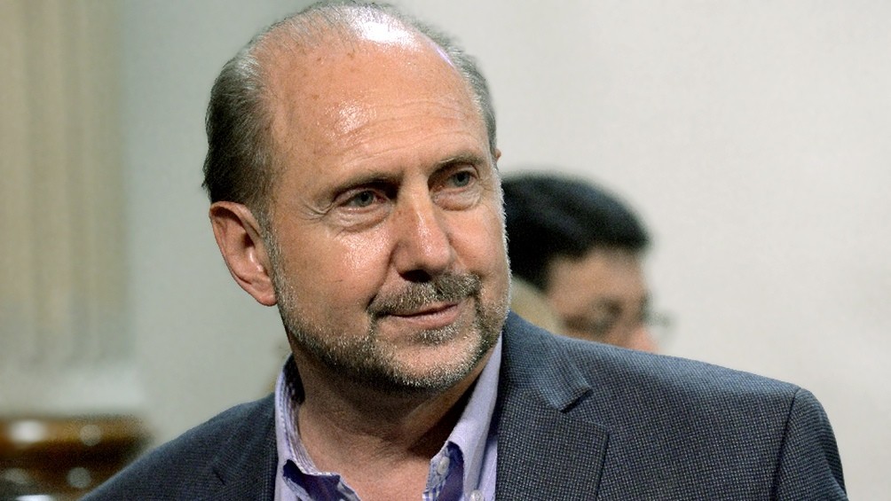 Perotti: "Desmiento categóricamente la vacunación de mi familia" | Información General