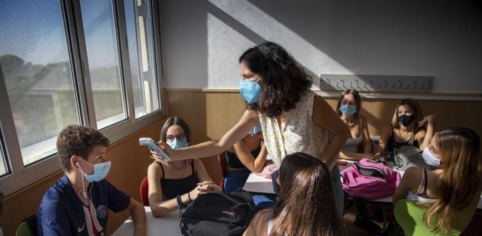 Trotta confirmó que en los próximos días comenzará la inscripción de la vacuna para los docentes | Información General