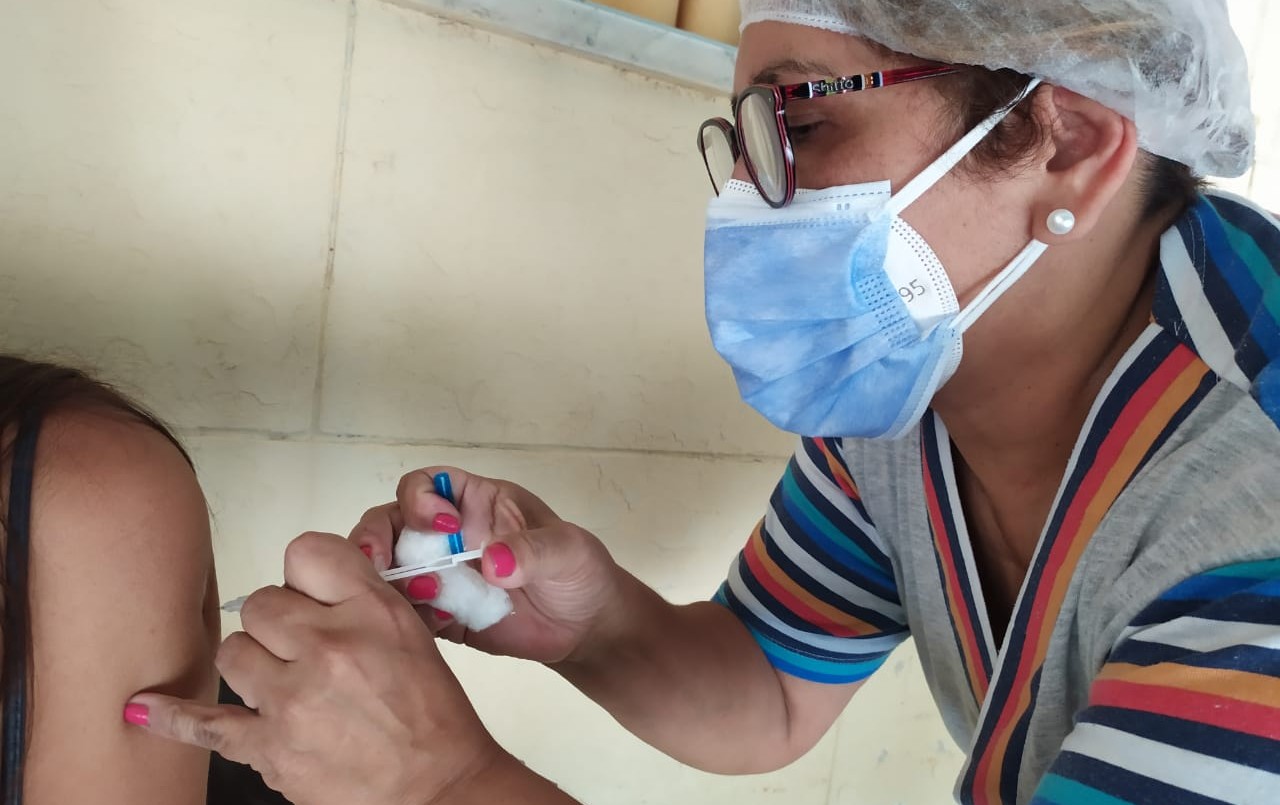 Municipales denuncian que "no hay una vacunación fluida para el personal" | Información General