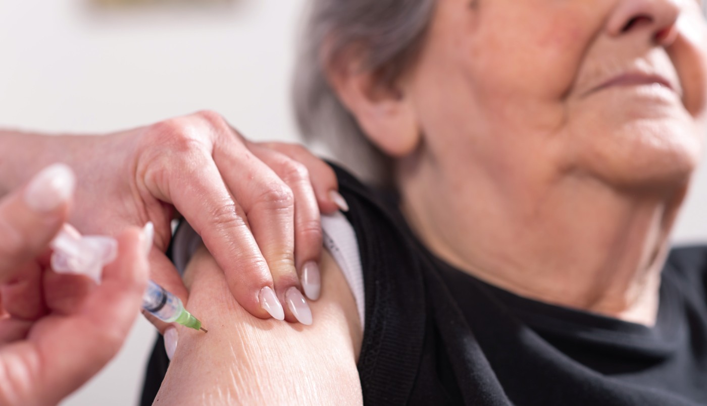 La vacunación contra el covid sigue este lunes con los mayores de 90 años | Información General