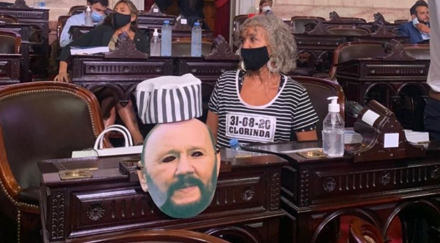 Una diputada se disfrazó de presa en el Congreso para reclamar contra el gobierno de Formosa | Información General