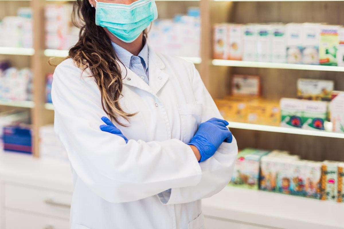 Trabajadores farmaceúticos piden prioridad para ser vacunados por su caracter de esenciales | Información General