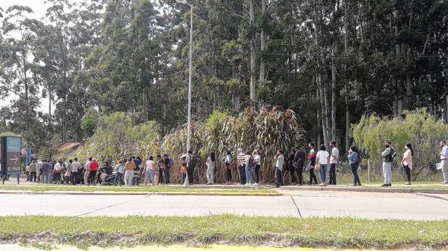 Largas filas en Concordia para conseguir un trabajo | Información General