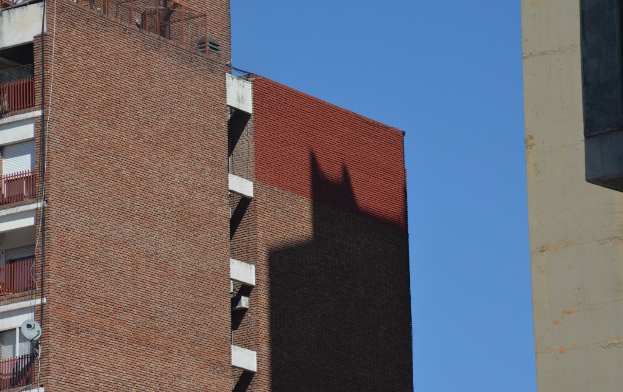 Apareció la "Bati señal" en una Rosario jaqueada por la violencia | Rosario y la región