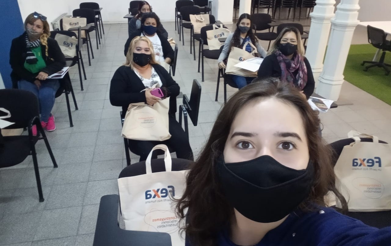 Lanzan cursos de oficios para la inserción laboral en barrios vulnerables de Rosario | Rosario y la región