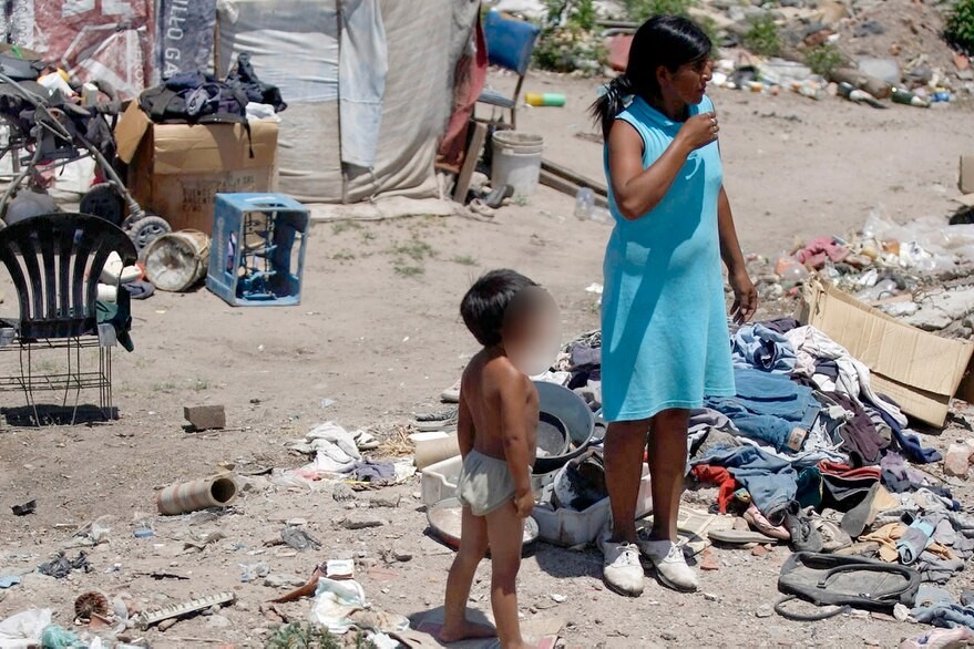 La pobreza subió más de seis puntos en un año y cerró en 42% en 2020 | Información General