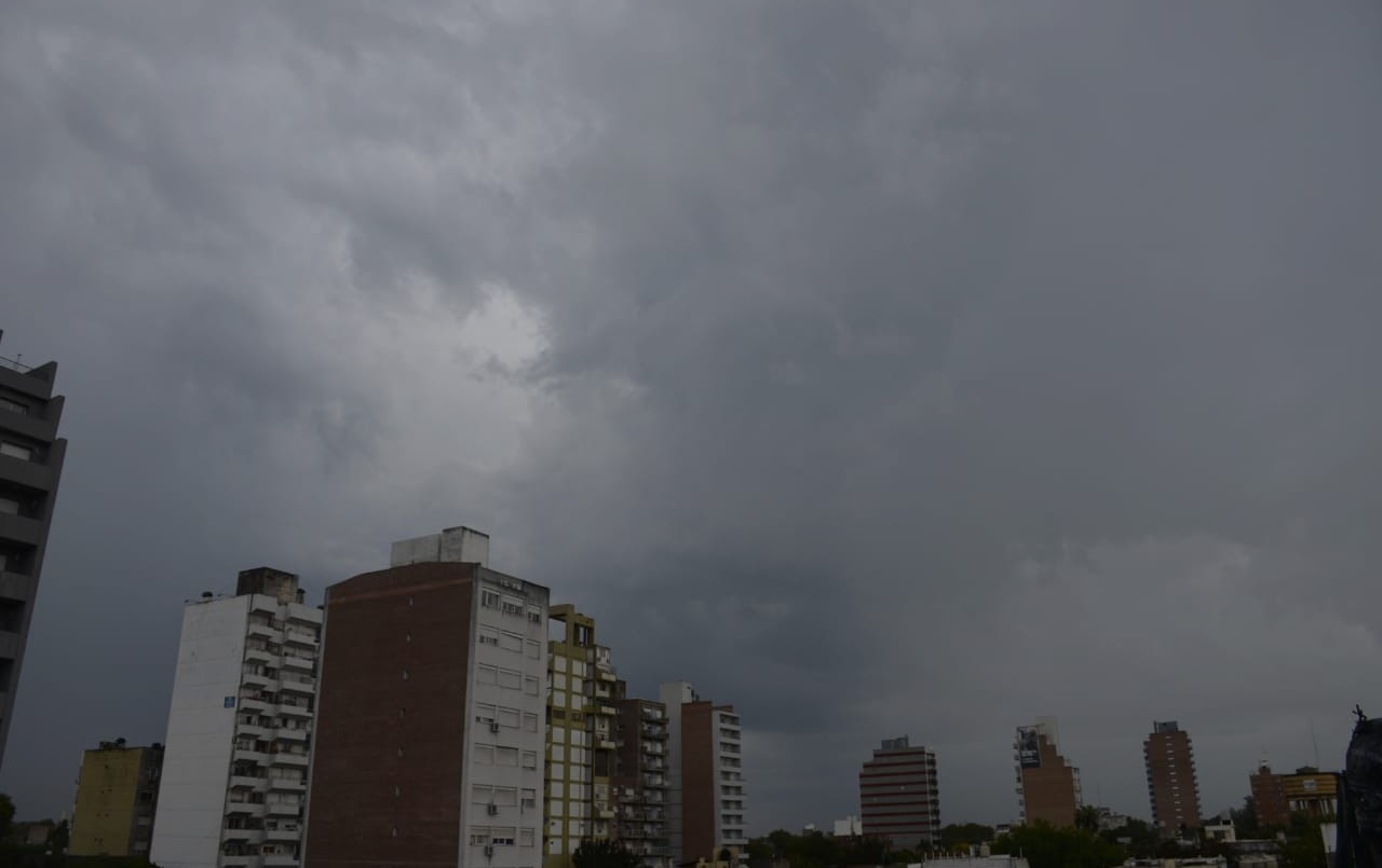 Llegó la lluvia, y hay alerta para Rosario y la región | Rosario y la región