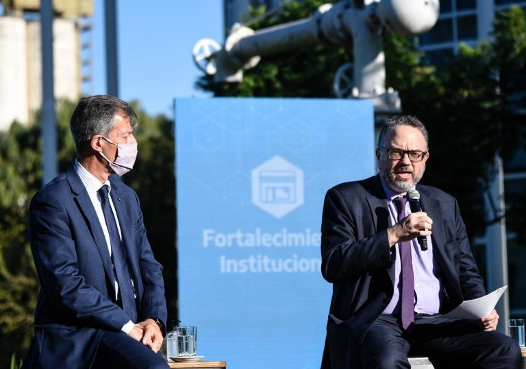 Kulfas lanzó el “Plan de Desarrollo Productivo Argentina 4.0” | Economía y negocios