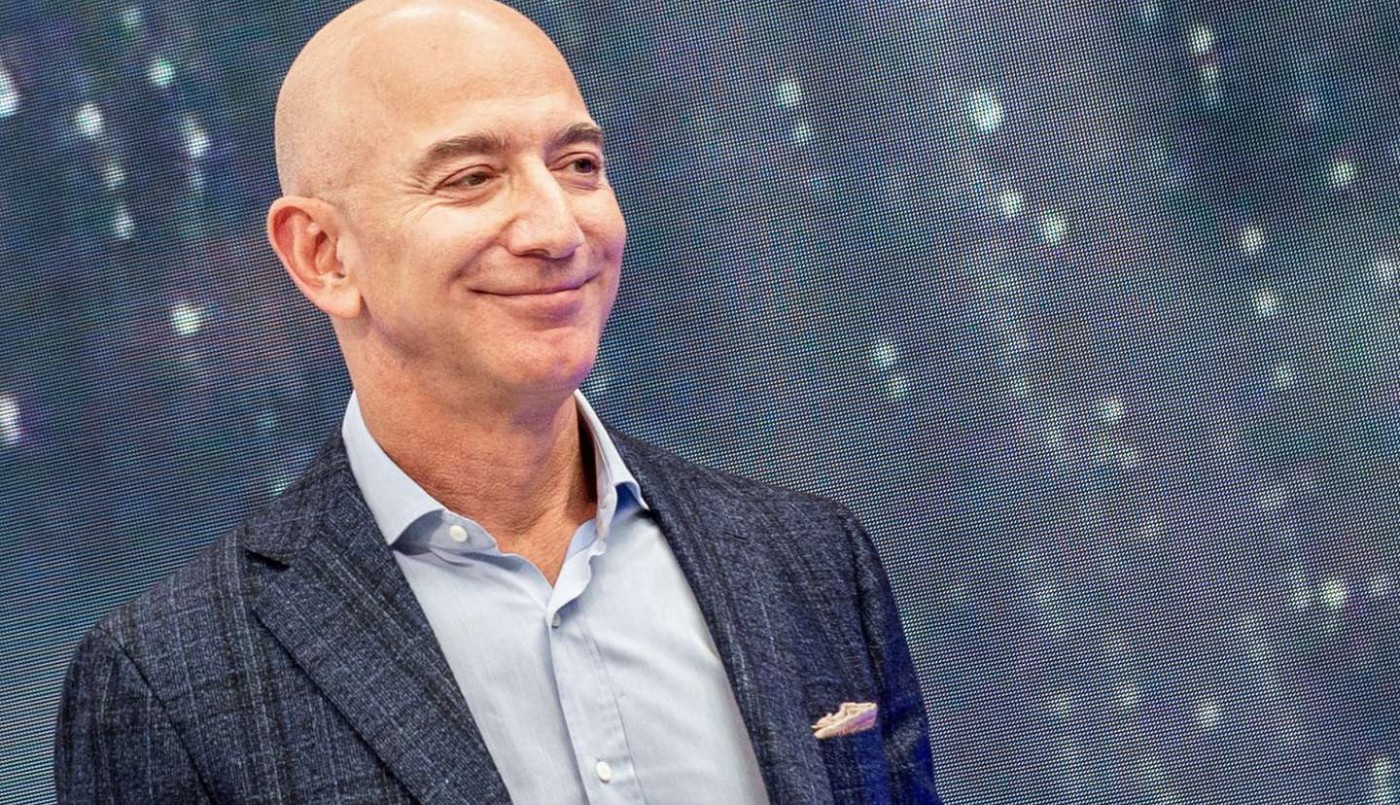 En su última carta como CEO de Amazon, Jeff Bezos dijo que la empresa debe mejorar el trato a los empleados | Tecnología