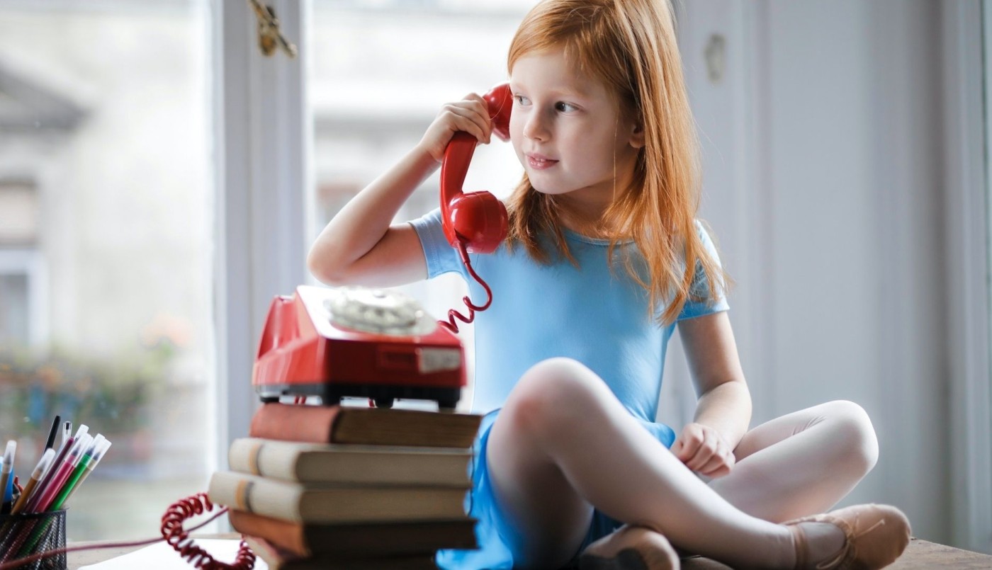 Para promover la lectura, una biblioteca de Rosario organiza narraciones de cuentos por teléfono | Rosario y la región
