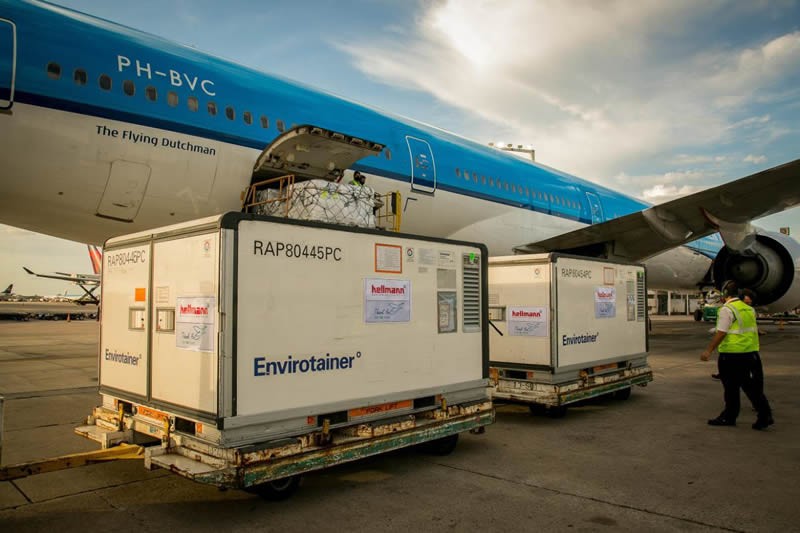 Parte el primero de los vuelos que traerá más vacunas Sinopharm: esperan un millón | Información General