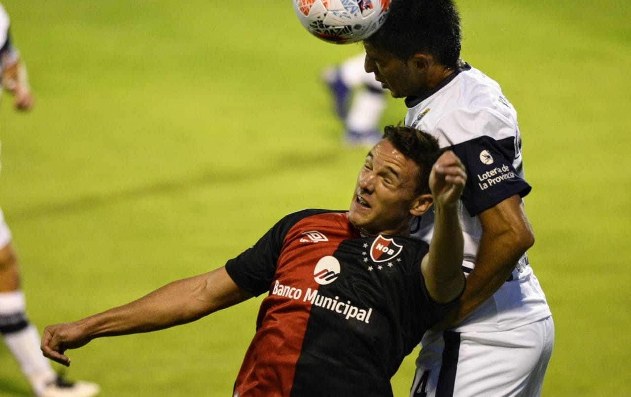 Previo al clásico, Newell's jugó mal y perdió ante Gimnasia | Deportes