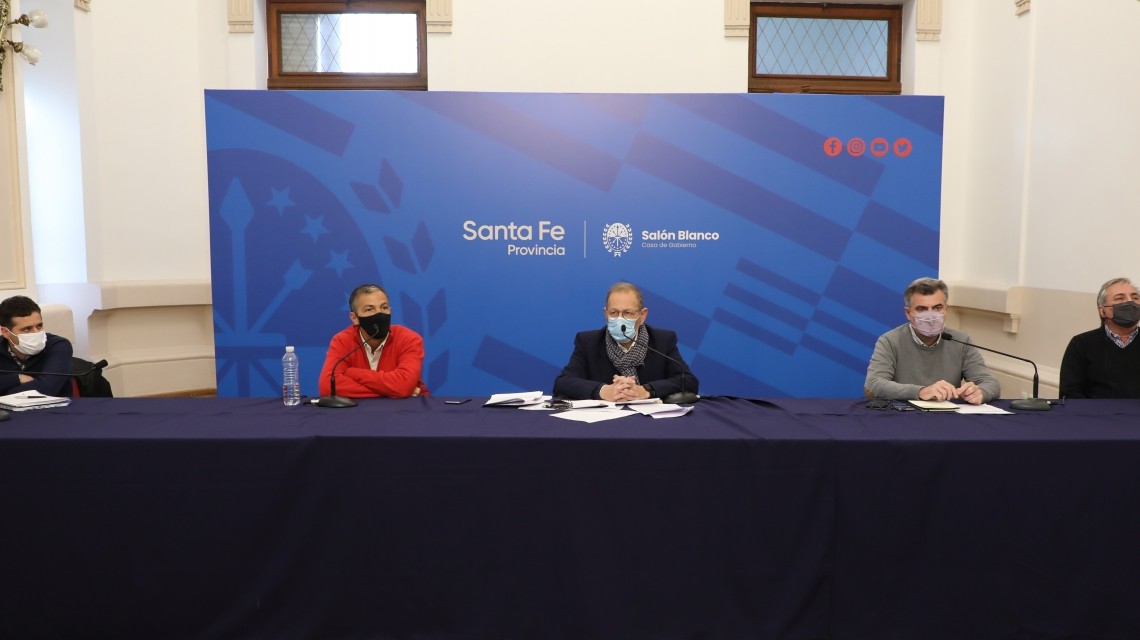 Corach: "Estamos tomando medidas difíciles, pero con un sistema de salud exigido" | Rosario y la región