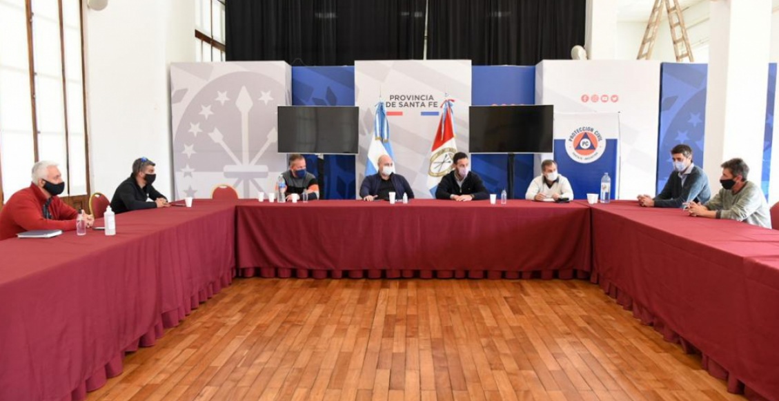 Santa Fe avanza en la actualización de protocolos contra incendios en el Delta del Paraná | Rosario y la región