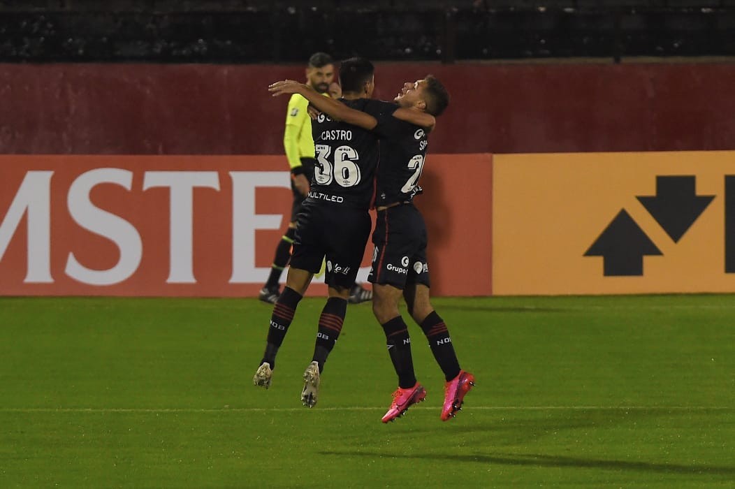 Newell's venció a Palestino y mantiene chances de clasificar | Deportes