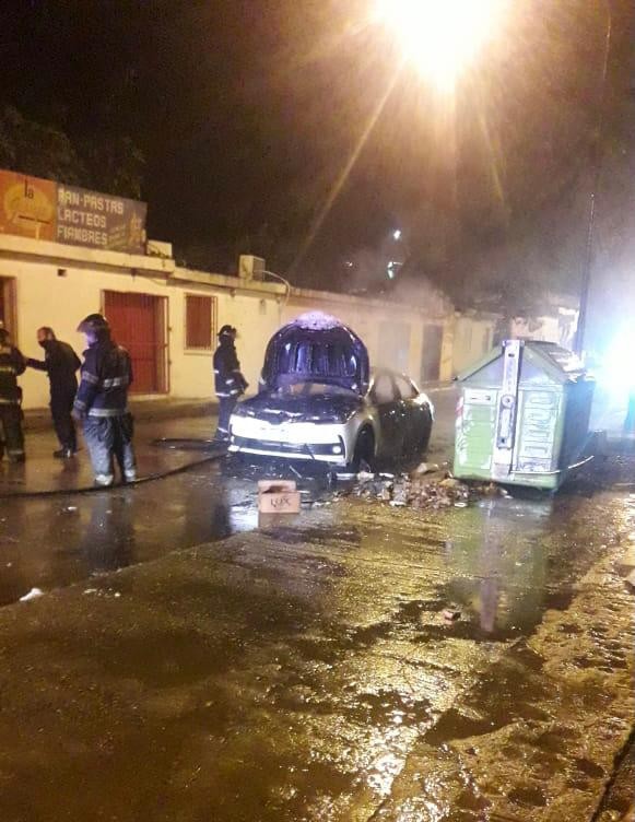 Brutal tiroteo en Rosario: al menos 35 disparos y uso de ametralladoras | Rosario y la región