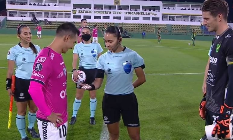 Histórica terna arbitral 100% femenina en un partido de la Copa Libertadores | Deportes