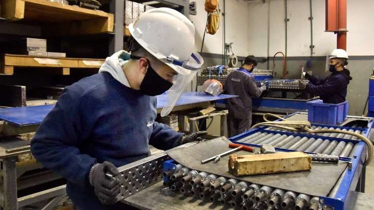 Mañana vence la inscripción el Repro para empresas y personas | Información General