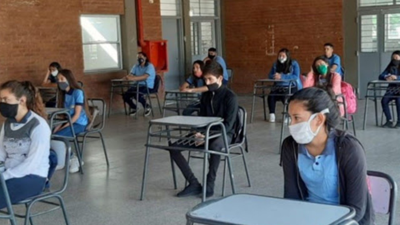 Plan Egresar: Cómo inscribirse para recibir ayuda de $5.000 para terminar el secundario | Servicios