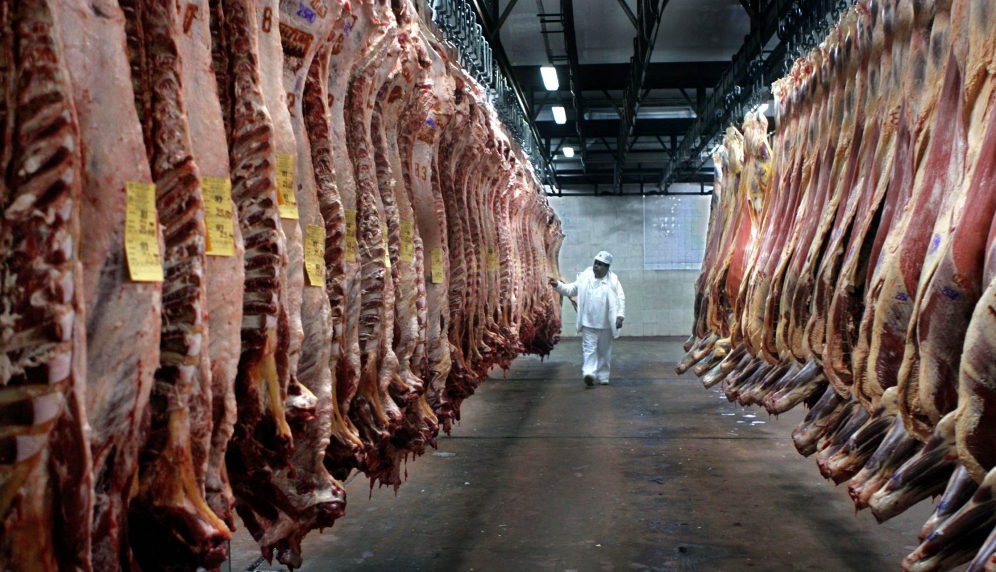 Los trabajadores de la carne en "alerta y movilización" por el cierre de exportaciones | Información General