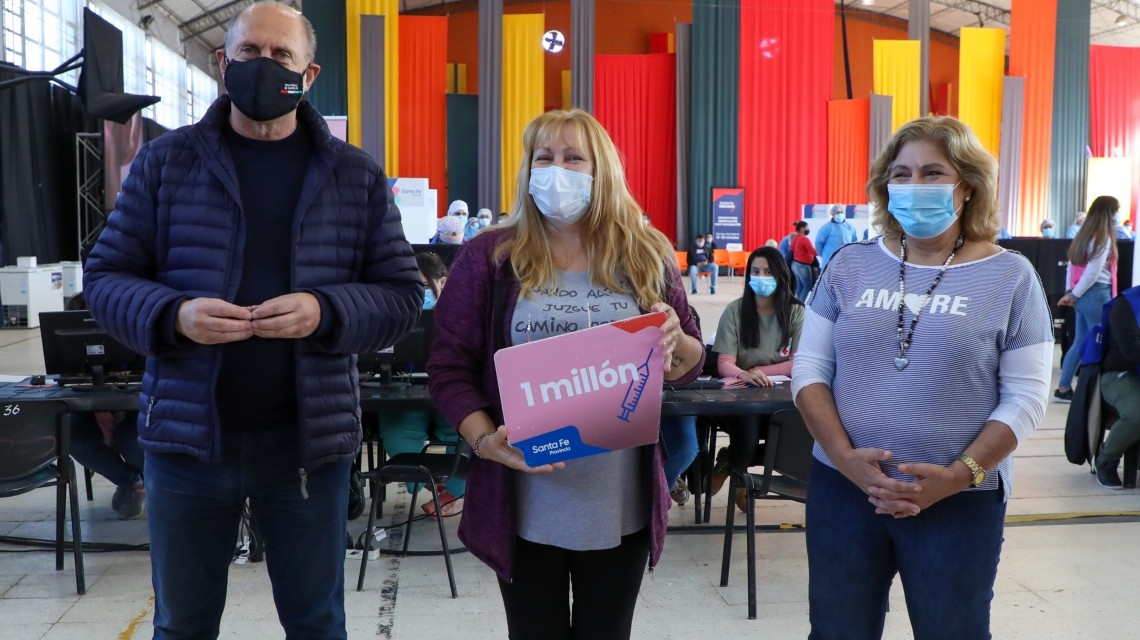 Perotti: "Hoy en Santa Fe vacunamos a la persona un millón contrea el Covid19" | Rosario y la región