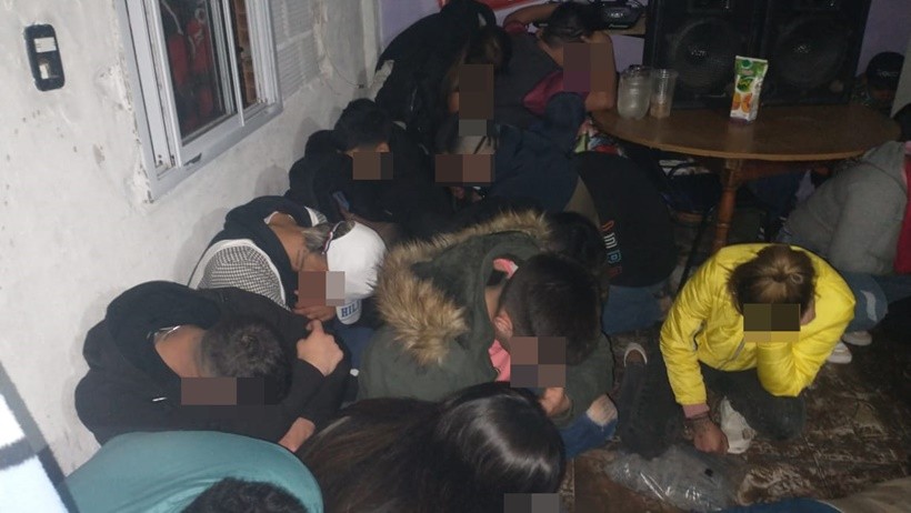 Casi 100 detenidos por una fiesta clandestina en Villa Gobernador Gálvez | Rosario y la región