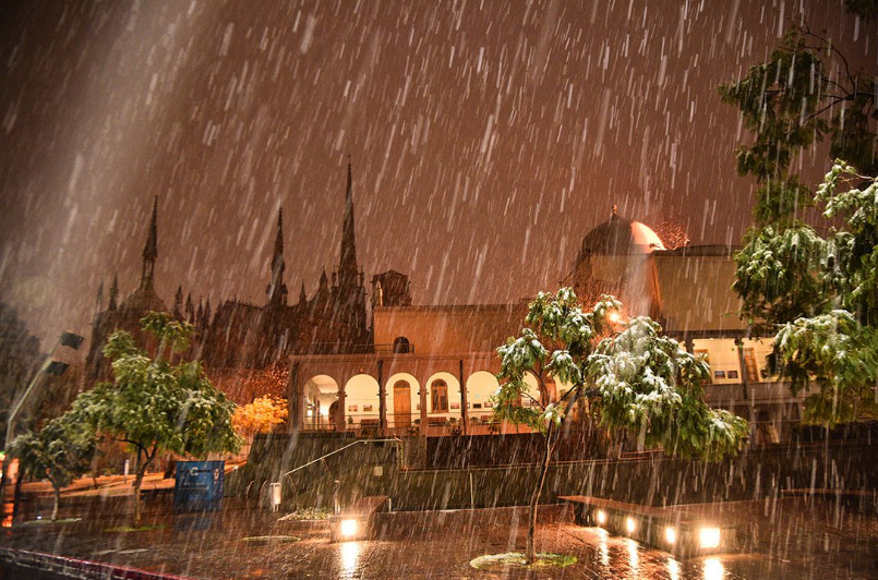 Se registra una histórica nevada en la ciudad de Córdoba | Información General