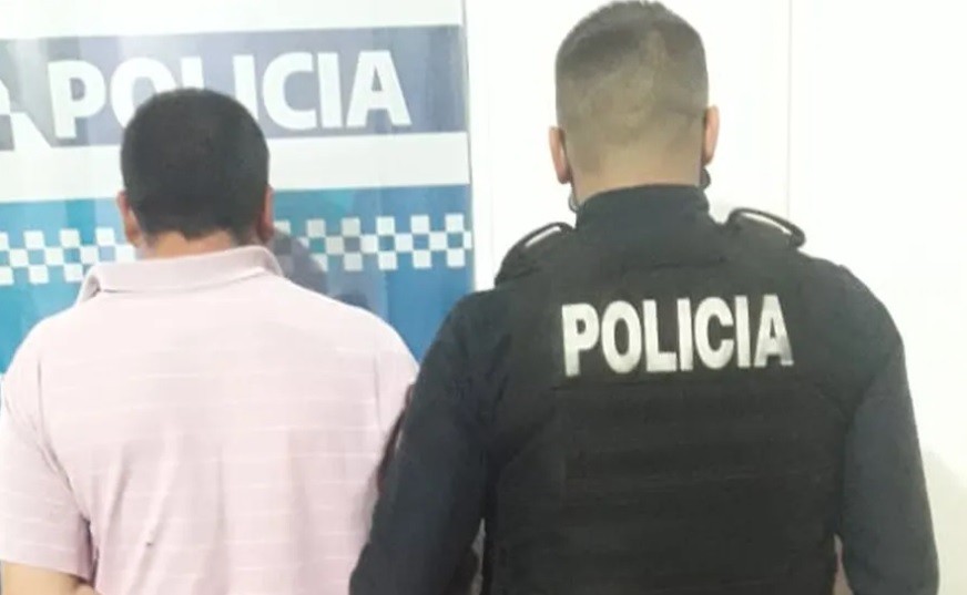 Detuvieron a un hombre mientras perseguía a su ex con una navaja | Información General