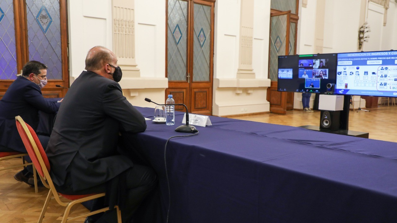 Lanzaron un programa de capacitación para promover que profesionales y pymes exporten a partir del comercio electrónico | Servicios