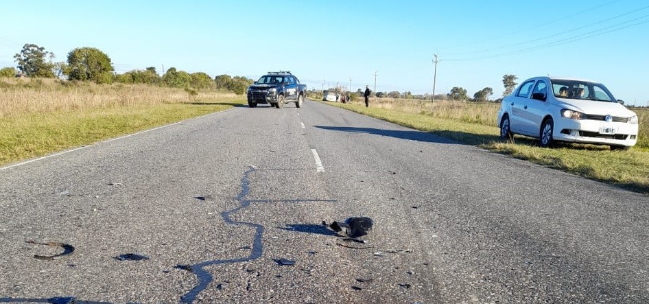 Tras un accidente de tránsito en Ruta 2, la policía secuestró drogas y un arma de fuego | Información General