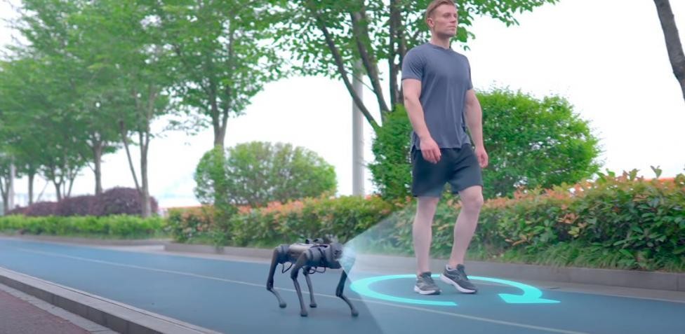 Qué es y para qué sirve el Robot runner, el perro que te acompaña mientras entrenas | Tecnología