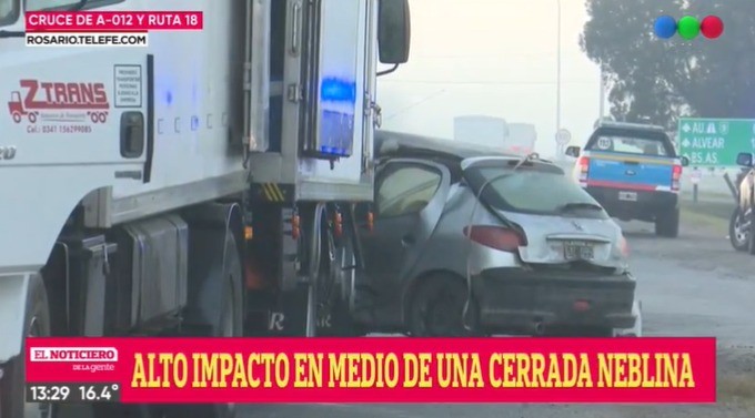Feroz choque entre un camión y un auto en el cruce de rutas 18 y AO12 | Rosario y la región