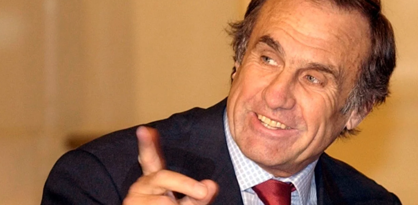 El gobierno nacional decretó dos días de duelo por la muerte de Carlos Reutemann | Información General