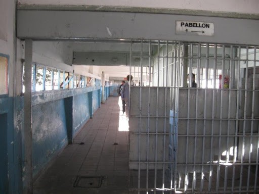 Video: desde la cárcel mandó a dos hombres a balear la casa de su ex pareja | Información General