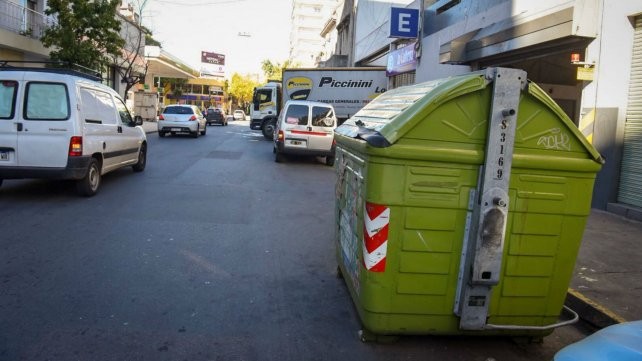 Escalofriante: hallaron un cráneo humano dentro de un contenedor | Rosario y la región