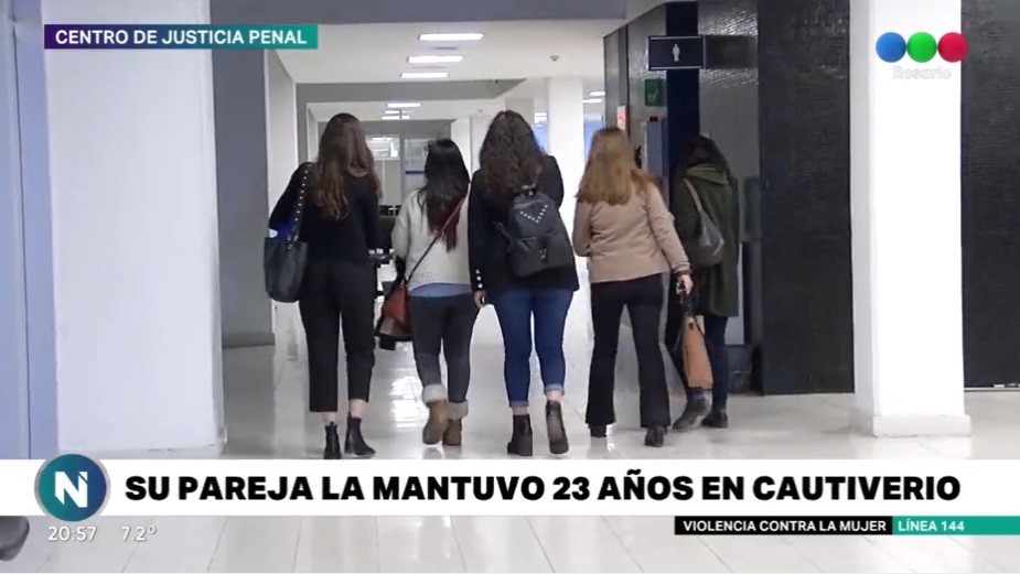 Habló la mujer secuestrada durante 23 años por su pareja en una casa de Rosario: "Nunca pensé que iba a salir viva" | Rosario y la región