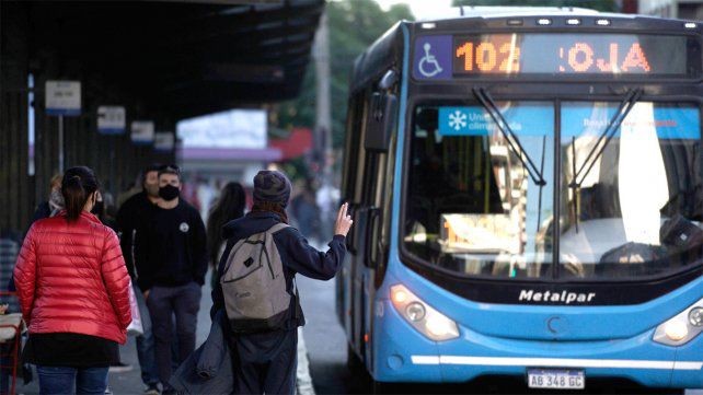 Ya rige la nueva tarifa del transporte urbano en la ciudad | Rosario y la región