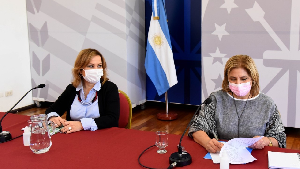 La provincia firmó un convenio para implementar el programa nacional de municipios saludables | Información General