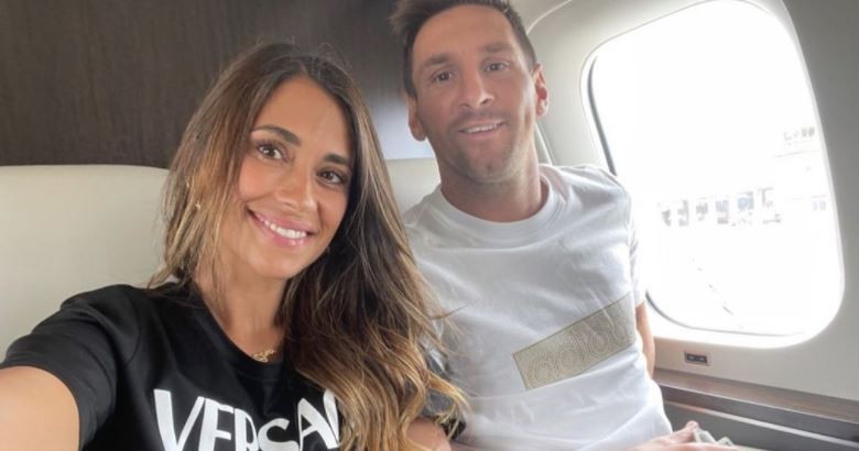 El posteo de Antonela para Messi en el viaje hacia París: "Hacia una nueva aventura juntos los 5" | Deportes