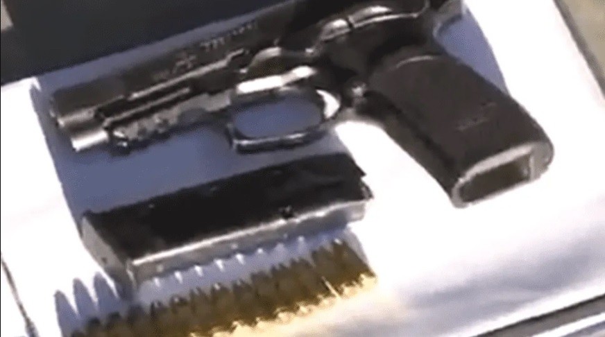 Peritan el proyectil, la vaina servida y el arma reglamentaria del policía que baleó a "Chano" | Información General