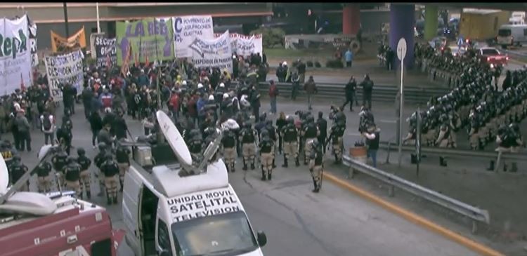 Puente Pueyrredón: trabajadores tercerizados de Edesur amenazan con un corte | Información General